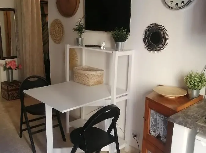 Konukevi Le Tre Terrazze Bolonya